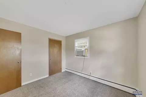 3306 Maple Ave, Rapid City, SD 57701 photo 9