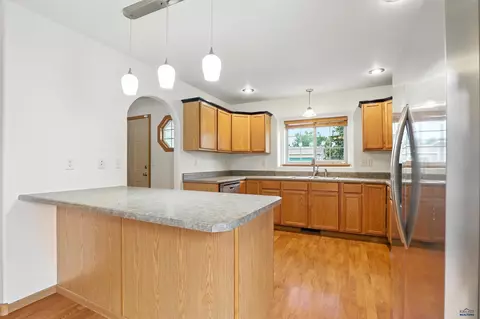 571 Plover Dr, Box Elder, SD 57719 photo 5