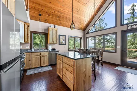 Kitchen - 21156 Lost Camp Trl, Lead, SD 57754 photo 1 of 3
