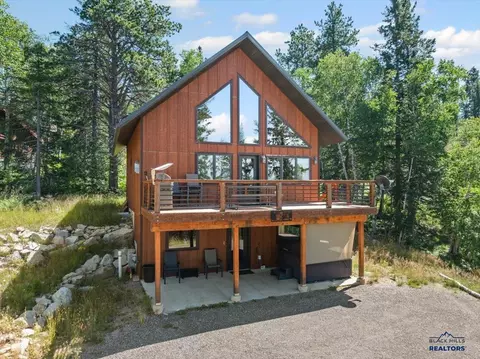 21156 Lost Camp Trl, Lead, SD 57754