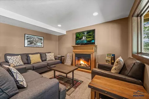 Living - 21156 Lost Camp Trl, Lead, SD 57754 photo 4 of 4