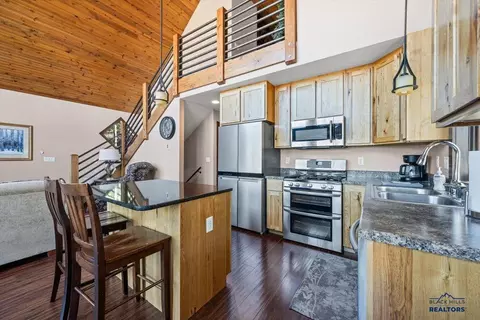 Kitchen - 21156 Lost Camp Trl, Lead, SD 57754 photo 3 of 3