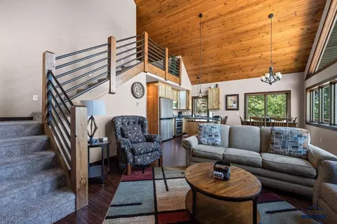Living - 21156 Lost Camp Trl, Lead, SD 57754 photo 2 of 4