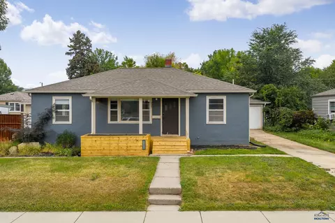 227 Nordby Ln, Rapid City, SD 57702
