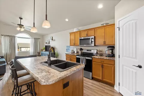 641 Liberty Park Dr, Box Elder, SD 57719 photo 6