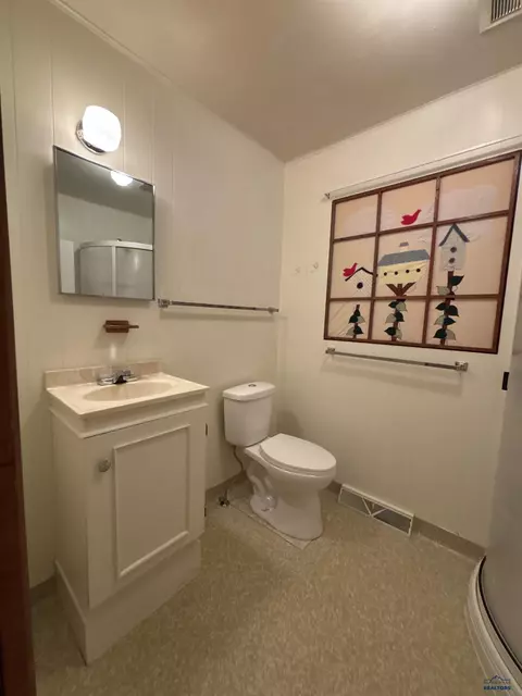 Bath - 6701 Ridgeview Dr, Black Hawk, SD 57718 photo 2 of 3