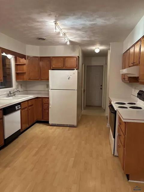 Kitchen - 6701 Ridgeview Dr, Black Hawk, SD 57718 photo 1 of 1