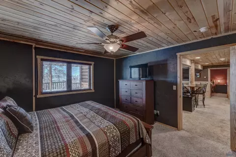 Bedroom - 21172 High Ridge Trl, Lead, SD 57754 photo 11 of 11