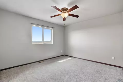 513 Pride Ct, Box Elder, SD 57719 photo 15