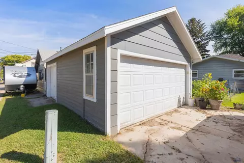 1417 Pine St, Sturgis, SD 57785 photo 6