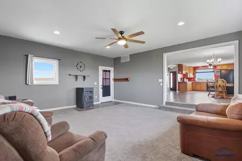 Living - 14712 Halter Ct, Piedmont, SD 57769 photo 3 of 3