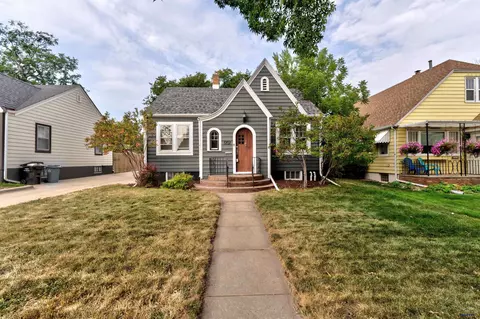 1707 9th St, Rapid City, SD 57702