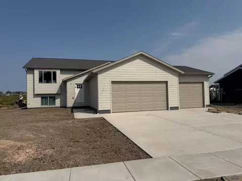 5900 Mauser Rd, Rapid City, SD 57703