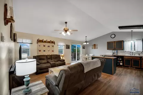 7219 Savannah Ln, Summerset, SD 57718 photo 6