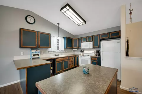 7219 Savannah Ln, Summerset, SD 57718 photo 8
