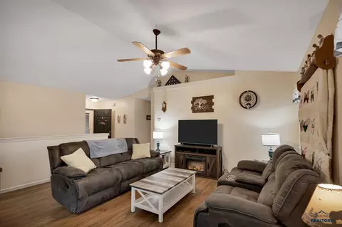 7219 Savannah Ln, Summerset, SD 57718 photo 11