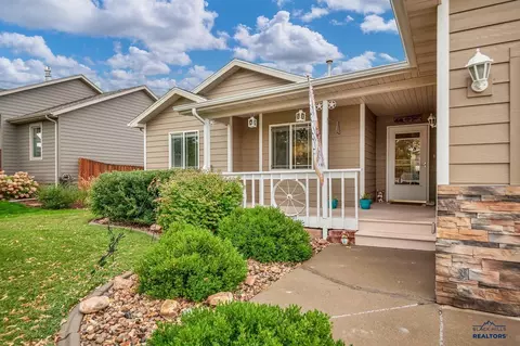 7219 Savannah Ln, Summerset, SD 57718 photo 2