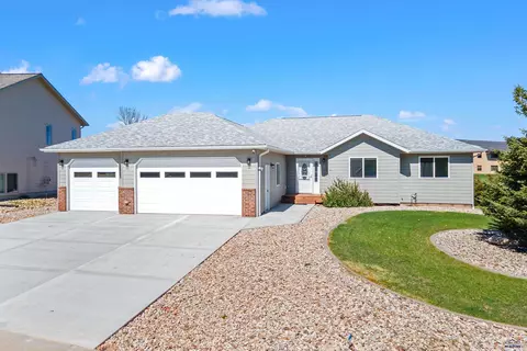 2215 Blue Bell Loop, Spearfish, SD 57783