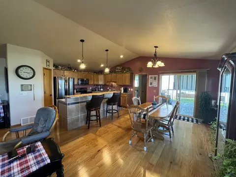 421 Enchanted Pines Dr, Rapid City, SD 57701 photo 4