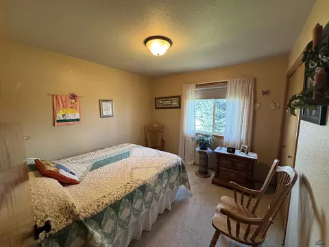 421 Enchanted Pines Dr, Rapid City, SD 57701 photo 11