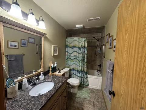 421 Enchanted Pines Dr, Rapid City, SD 57701 photo 7