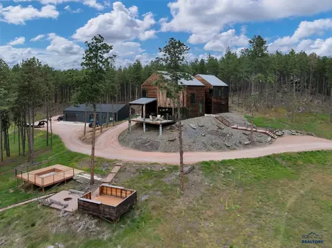 23968 Thompson Dr, Hill City, SD 57745