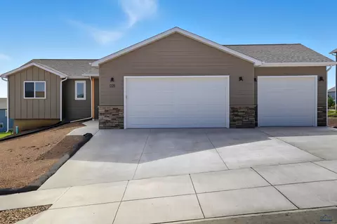 3129 Allison Ln, Rapid City, SD 57703
