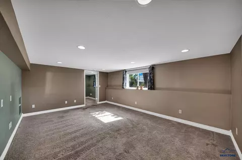 325 E Custer, Rapid City, SD 57701 photo 12