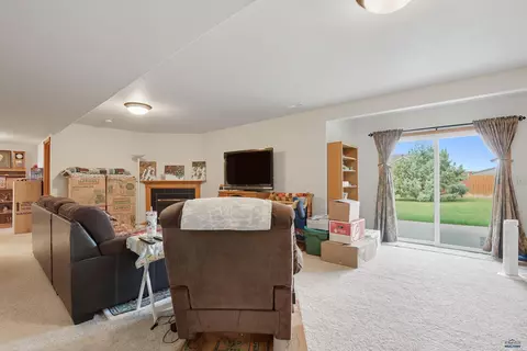 304 Freude Ln, Box Elder, SD 57719 photo 18