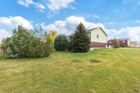 304 Freude Ln, Box Elder, SD 57719 photo 32