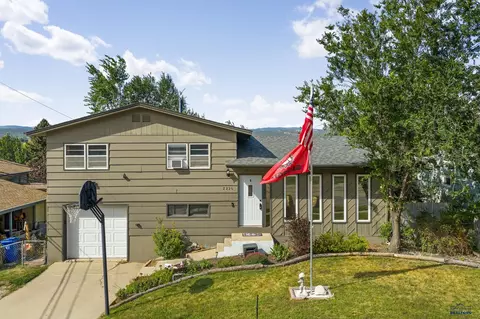 2225 Buena Vista Dr, Rapid City, SD 57702