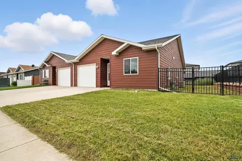 613 Kathryn Ave, Rapid City, SD 57701