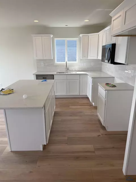 660 Eagle Ct, Box Elder, SD 57719 photo 2
