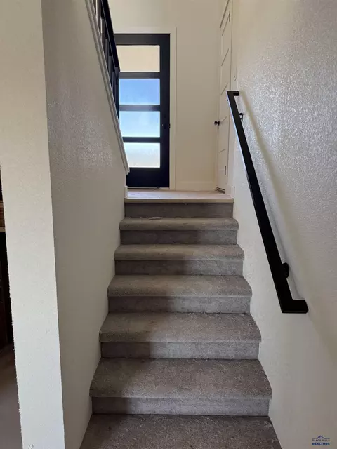 648 Eagle Ct, Box Elder, SD 57719 photo 14