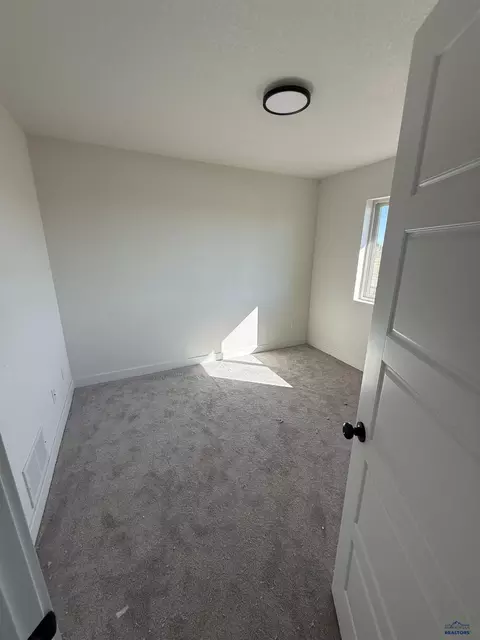 648 Eagle Ct, Box Elder, SD 57719 photo 9