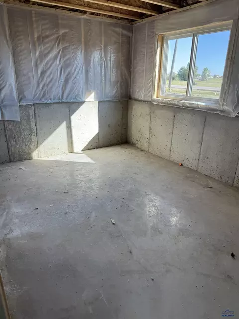 648 Eagle Ct, Box Elder, SD 57719 photo 18