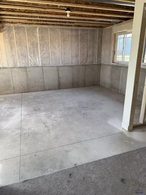 648 Eagle Ct, Box Elder, SD 57719 photo 17