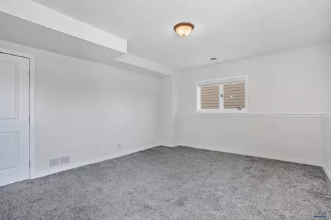 1263 Range View Cir, Rapid City, SD 57702 photo 22