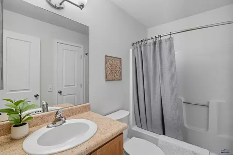 1263 Range View Cir, Rapid City, SD 57702 photo 18