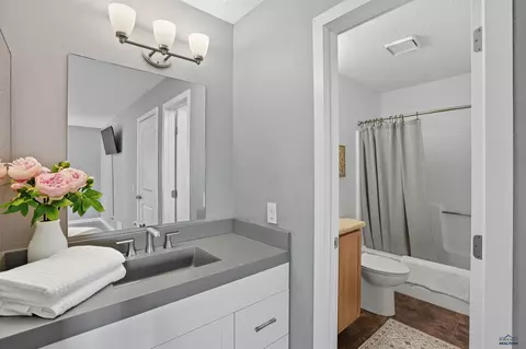 1263 Range View Cir, Rapid City, SD 57702 photo 17