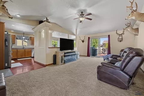 10142 Laramie Ln, Summerset, SD 57718 photo 7