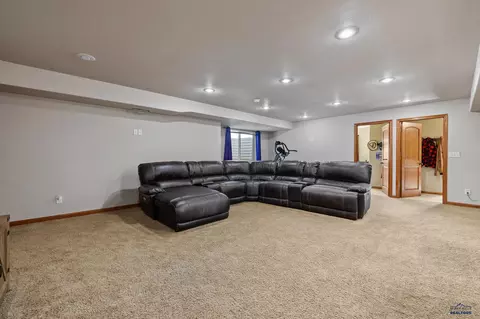 10142 Laramie Ln, Summerset, SD 57718 photo 13