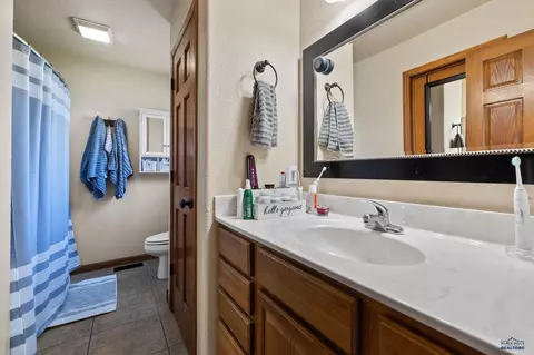 10142 Laramie Ln, Summerset, SD 57718 photo 9