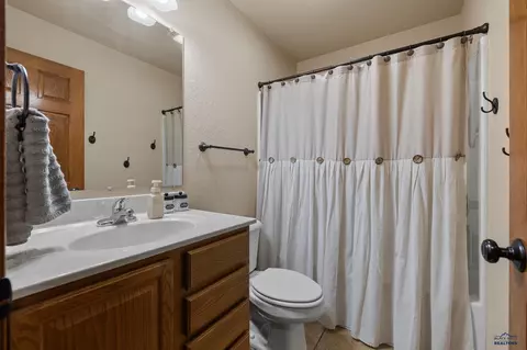10142 Laramie Ln, Summerset, SD 57718 photo 12