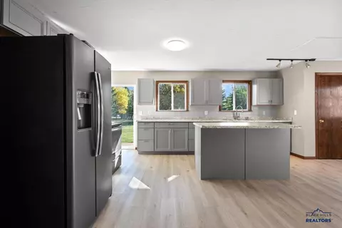 1206 Mac Ln, Spearfish, SD 57783 photo 9