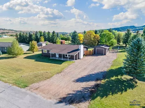 1206 Mac Ln, Spearfish, SD 57783 photo 2