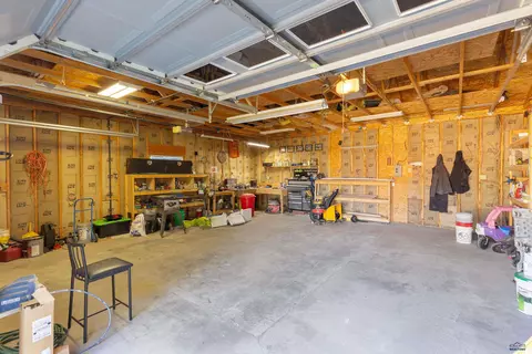 601 Hummingbird Cir, Box Elder, SD 57719 photo 27