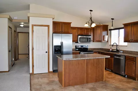 607 Airway Ct, Box Elder, SD 57719 photo 9