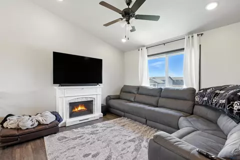 536 Bull Run Dr, Box Elder, SD 57719 photo 9