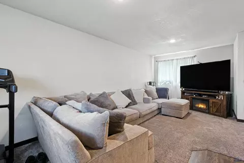 536 Bull Run Dr, Box Elder, SD 57719 photo 27